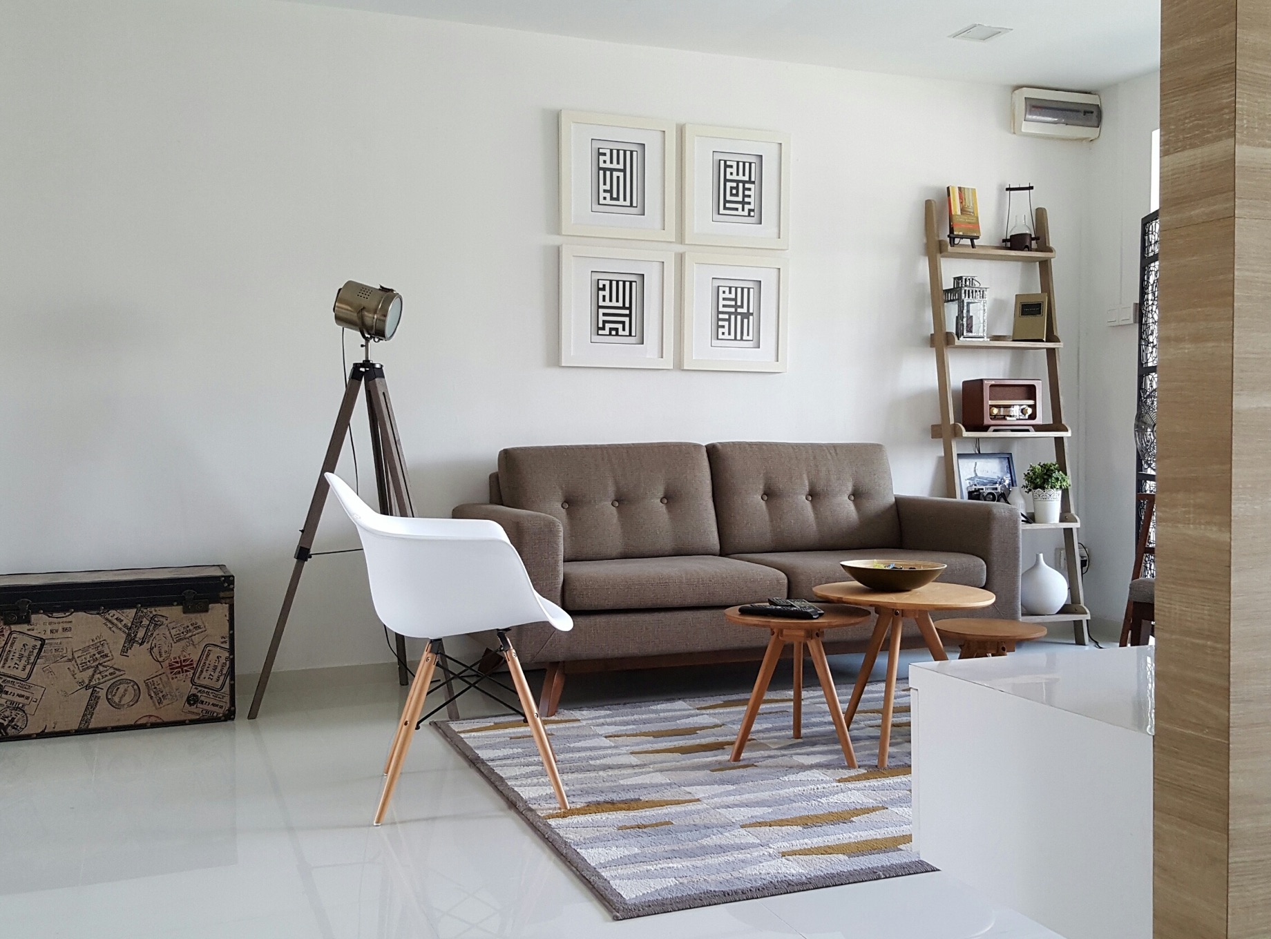 Angel Court Switcher Livingroom